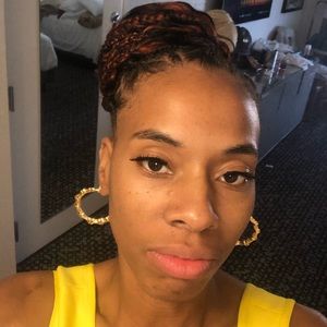 Meet your Posher, Roberta